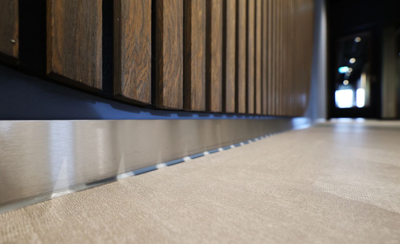 Inox plinten
