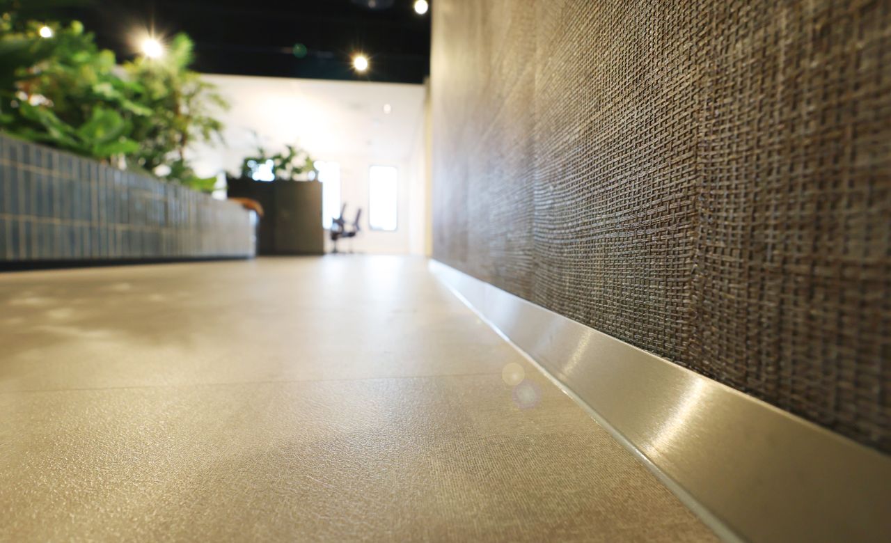 Inox plinten