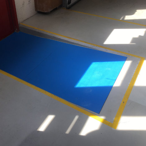 Plaques antidérapantes