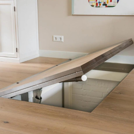 Trappe de visite électrifié, finition en verre transparent ou en bois