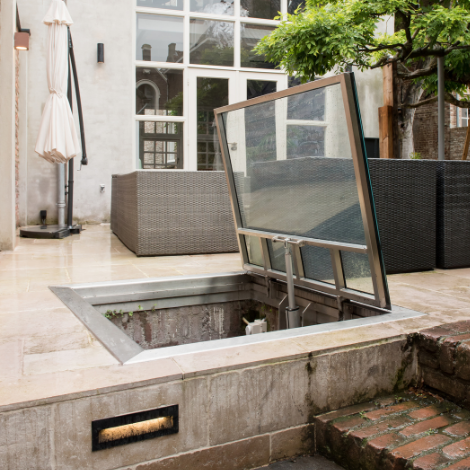 Storax elektrisch bedienbaar glazen deksel